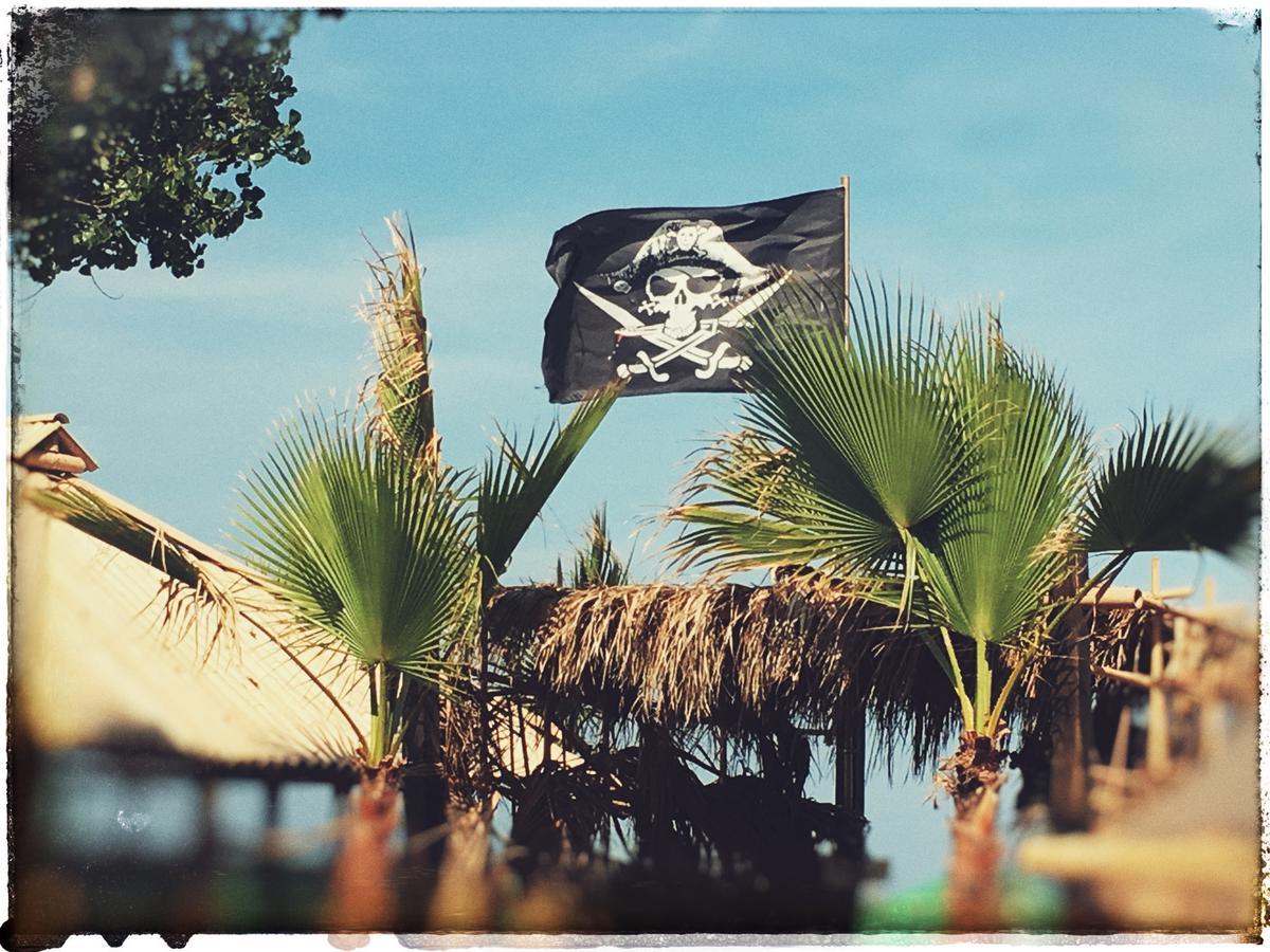 Pirates Resort Mamaia Exterior foto